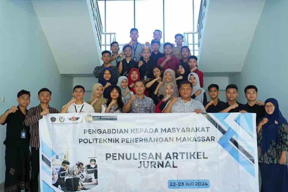 Kegiatan Pengabdian Masyarakat Penulisan Artikel Jurnal di Politeknik Penerbangan Makassar
